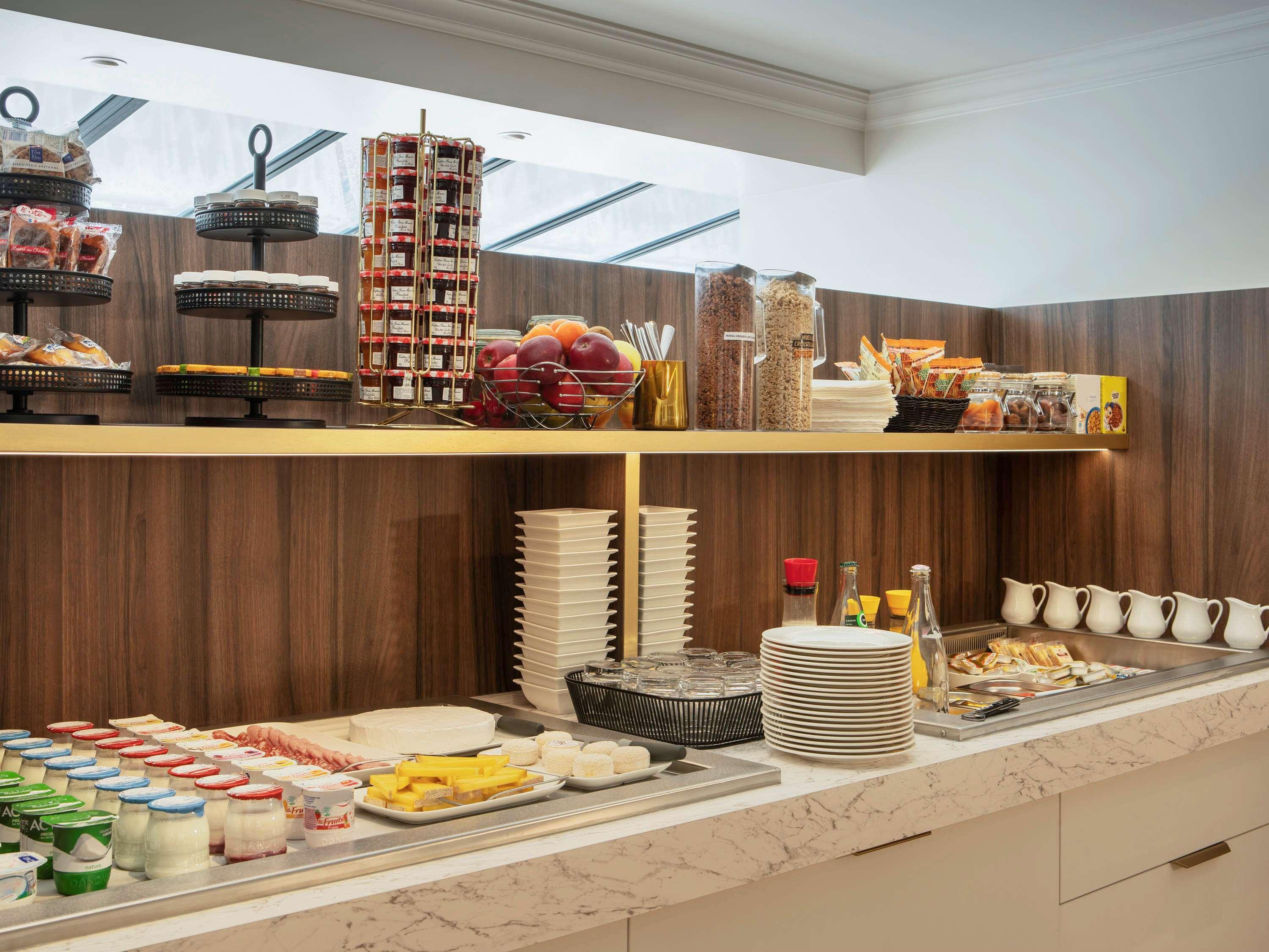 Mercure Versailles Paris Ouest Exterior foto